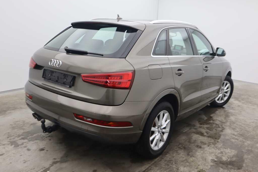 Audi Q3 2016 photo 4