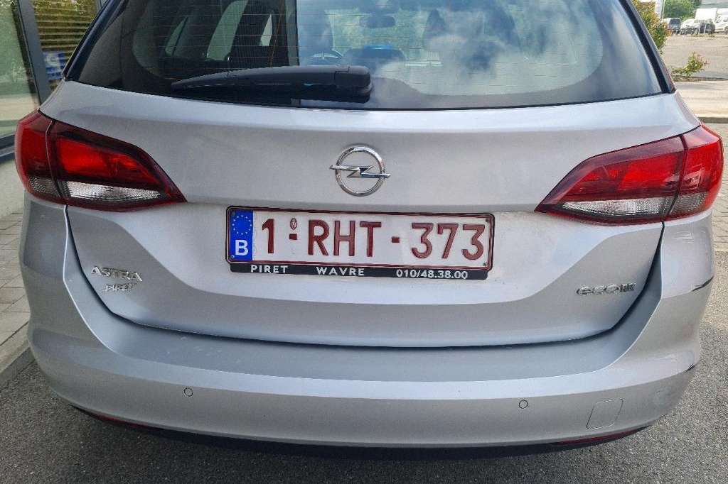 Opel Astra Sports Tourer 2017 фото 15