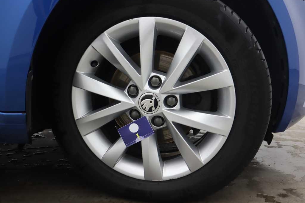 Skoda Octavia 2018 photo 41