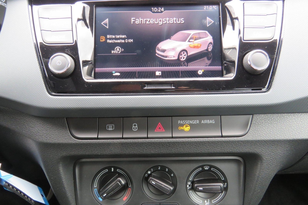 Skoda Fabia 2021 фото 5