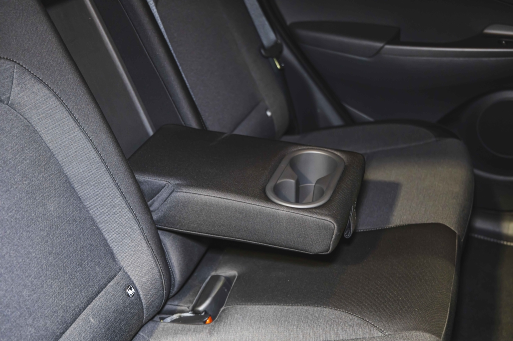 Hyundai Kona Electric 2021 фото 37