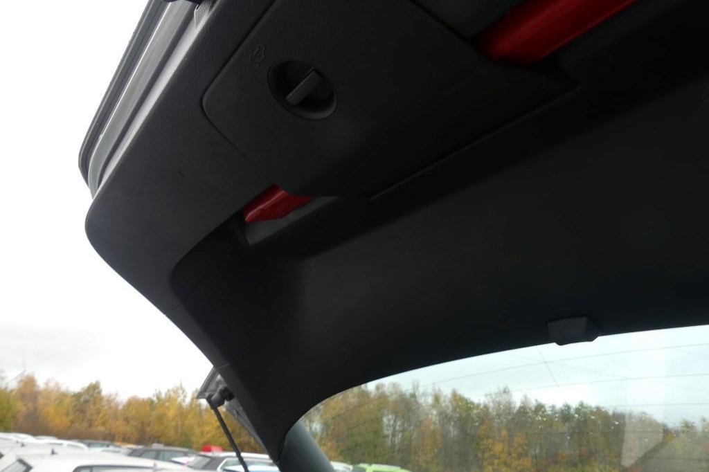 Volkswagen e-Golf 2018 photo 25