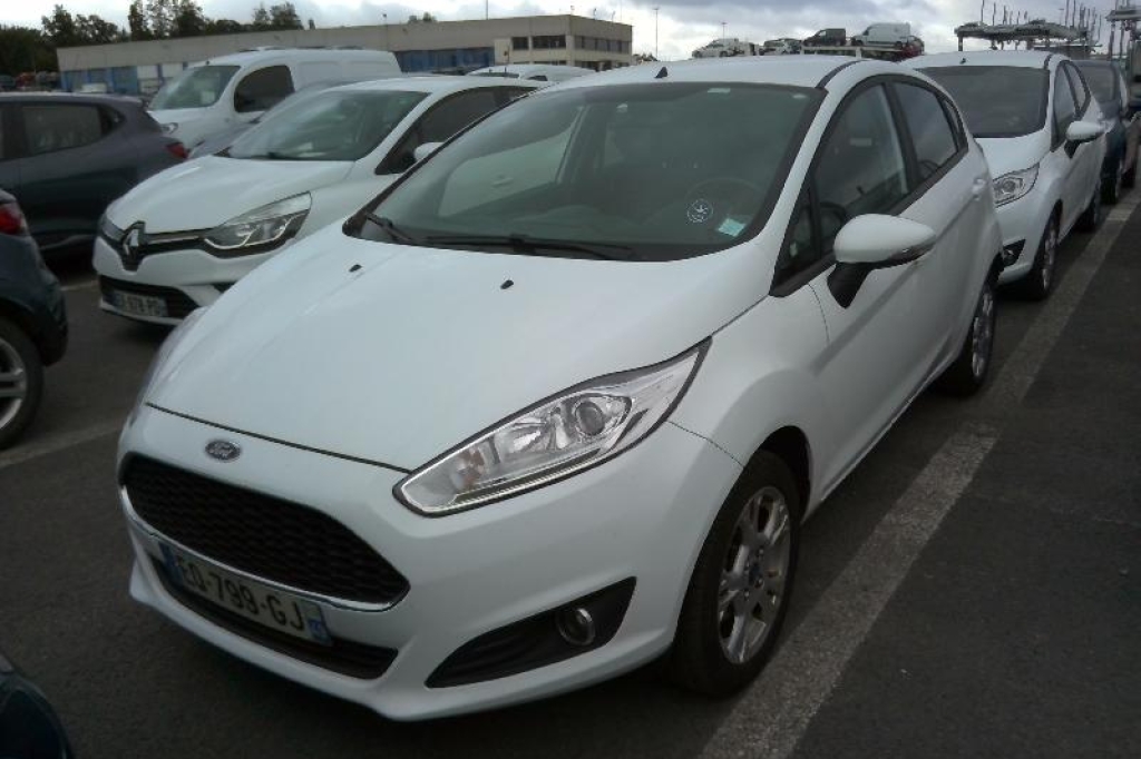 Ford Fiesta 2017 фото 3