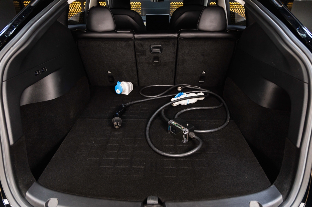 Tesla Model Y Long Range Dual Motor 2022 фото 29