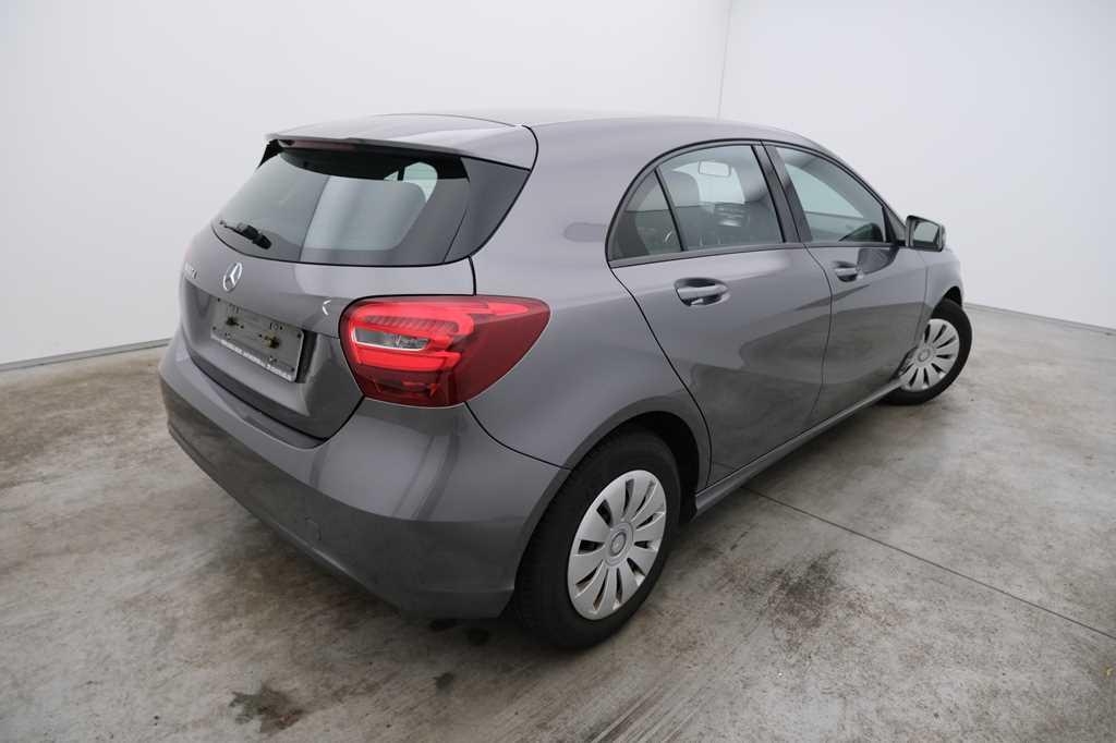 Mercedes-Benz A-Klasse 2017 photo 2