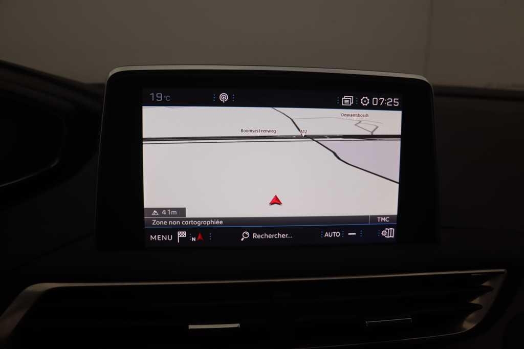 Peugeot 3008 2017 photo 2