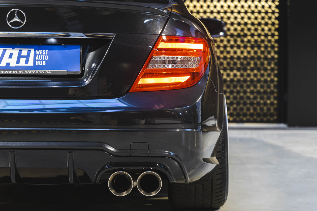 Mercedes-Benz C-Class AMG 2012 фото 11