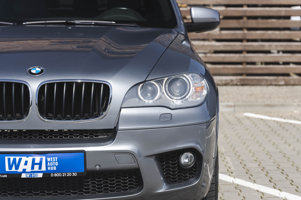 BMW X5 2010 фото 2