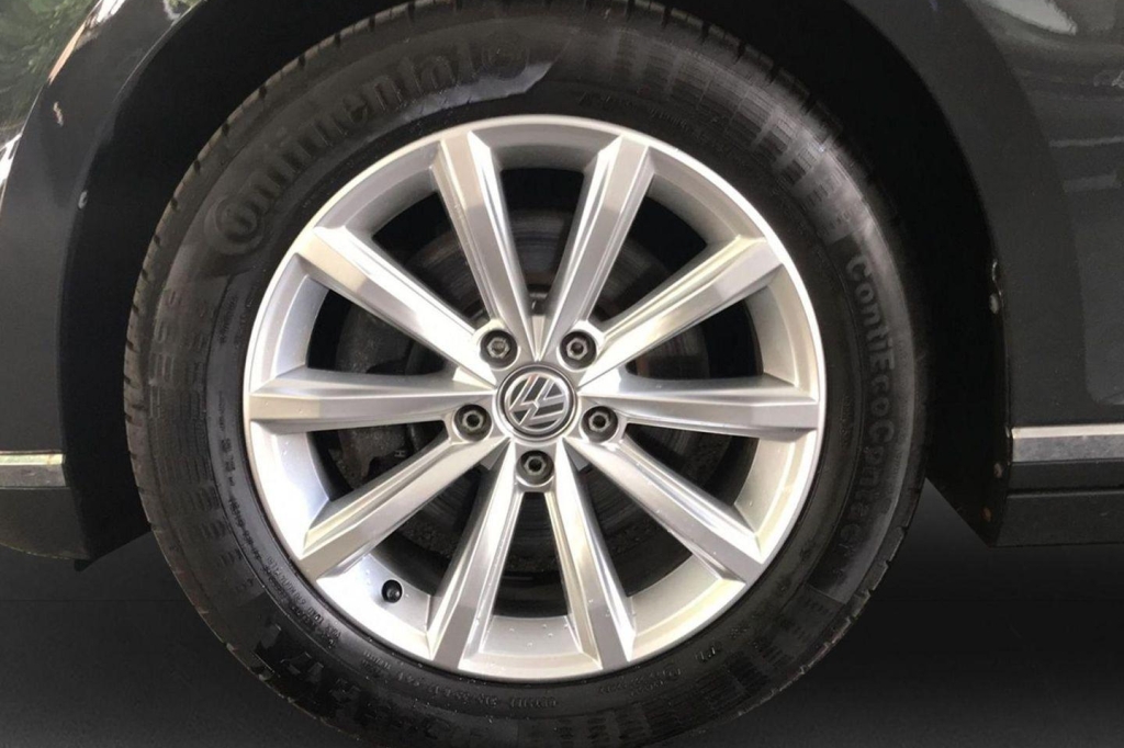 Volkswagen Passat Variant 2017 фото 1