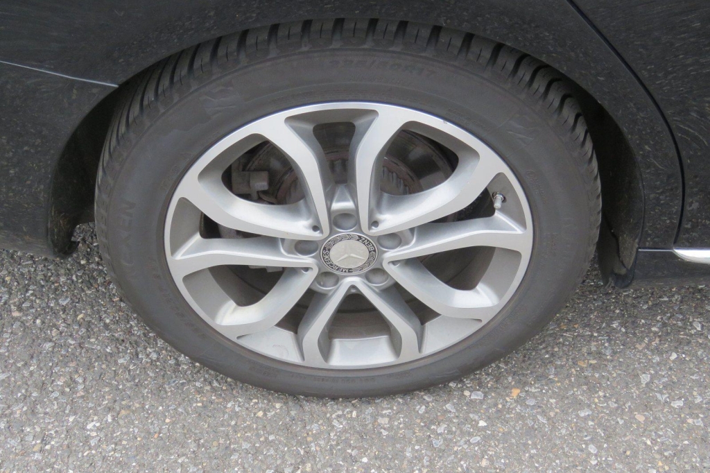 Mercedes-Benz C-Klasse 2015 photo 9