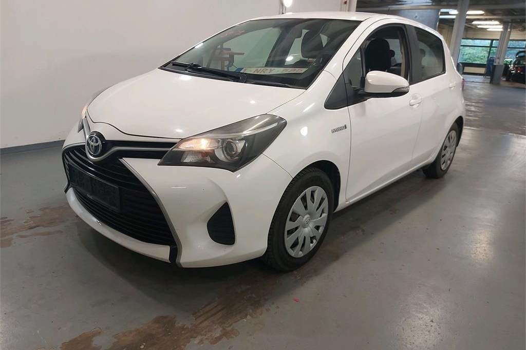 Toyota Yaris 2016 фото 1