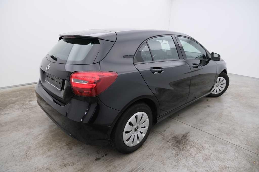 Mercedes-Benz A-Klasse 2017 photo 4
