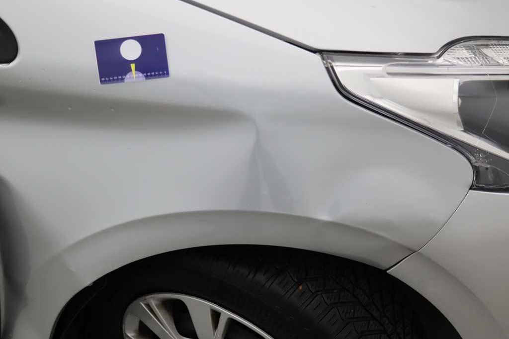 Peugeot 208 2017 photo 36