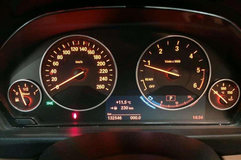 BMW 3er Touring 2017 фото 2