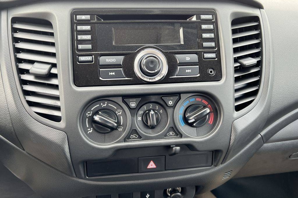 Mitsubishi L200 4x4 2.5D GL Double Cab 2023 фото 11