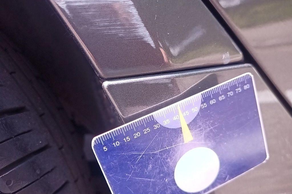 Jaguar XE 2015 фото 37