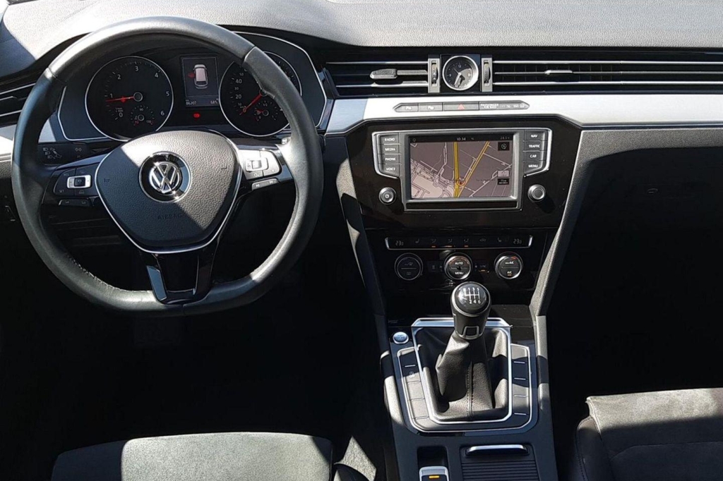 Volkswagen Passat Variant 2017 фото 3