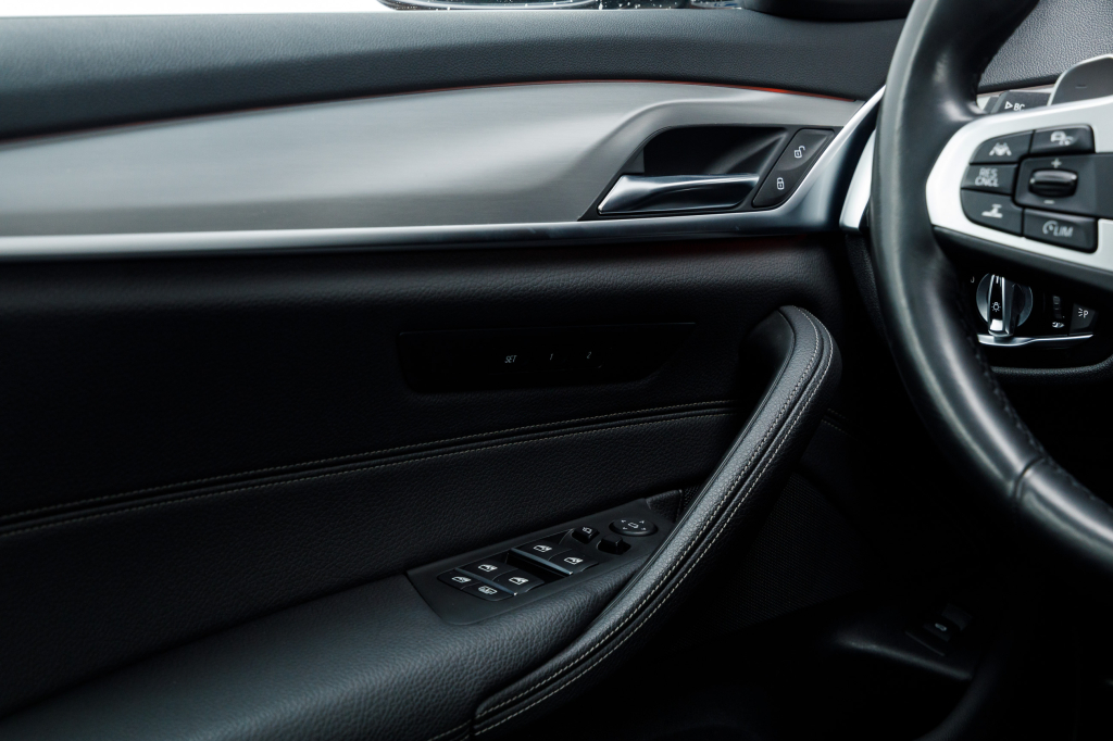 BMW 540 i xDrive 2017 photo 36