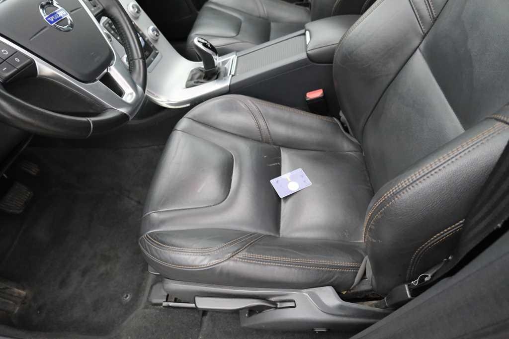 Volvo XC60 2017 photo 39