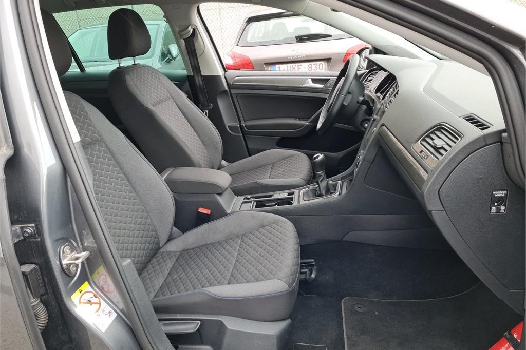 Volkswagen Golf 2019 фото 5