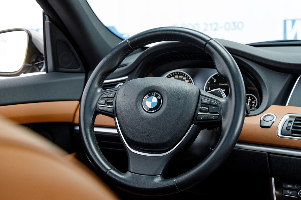 BMW 530 GT xDrive 2015 фото 26