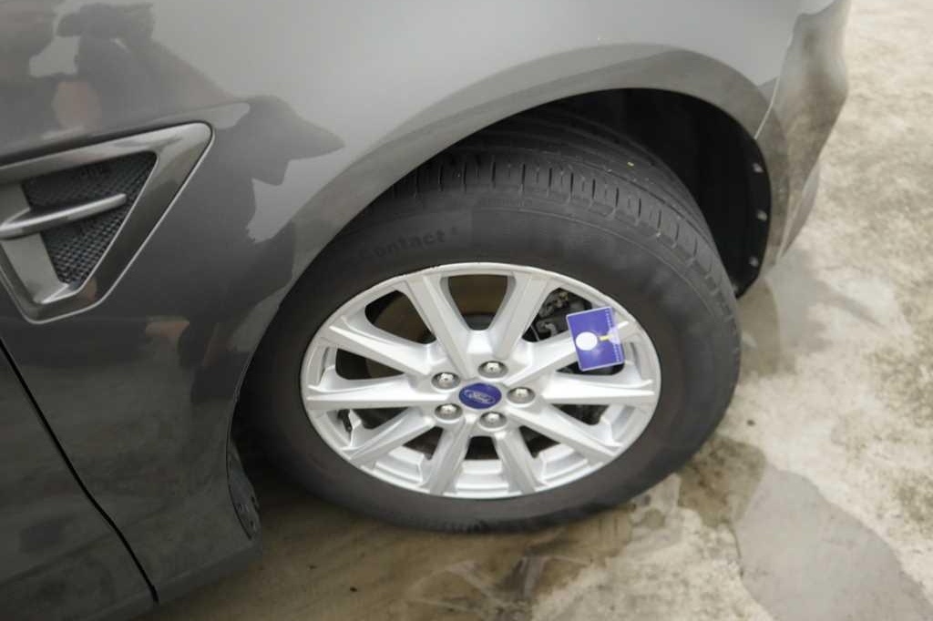 Ford S-Max 2016 фото 13