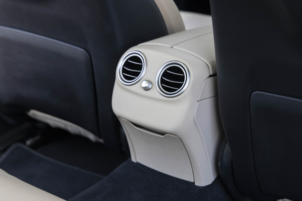 Mercedes-Benz C-Class C300 4Matic 2019 фото 17