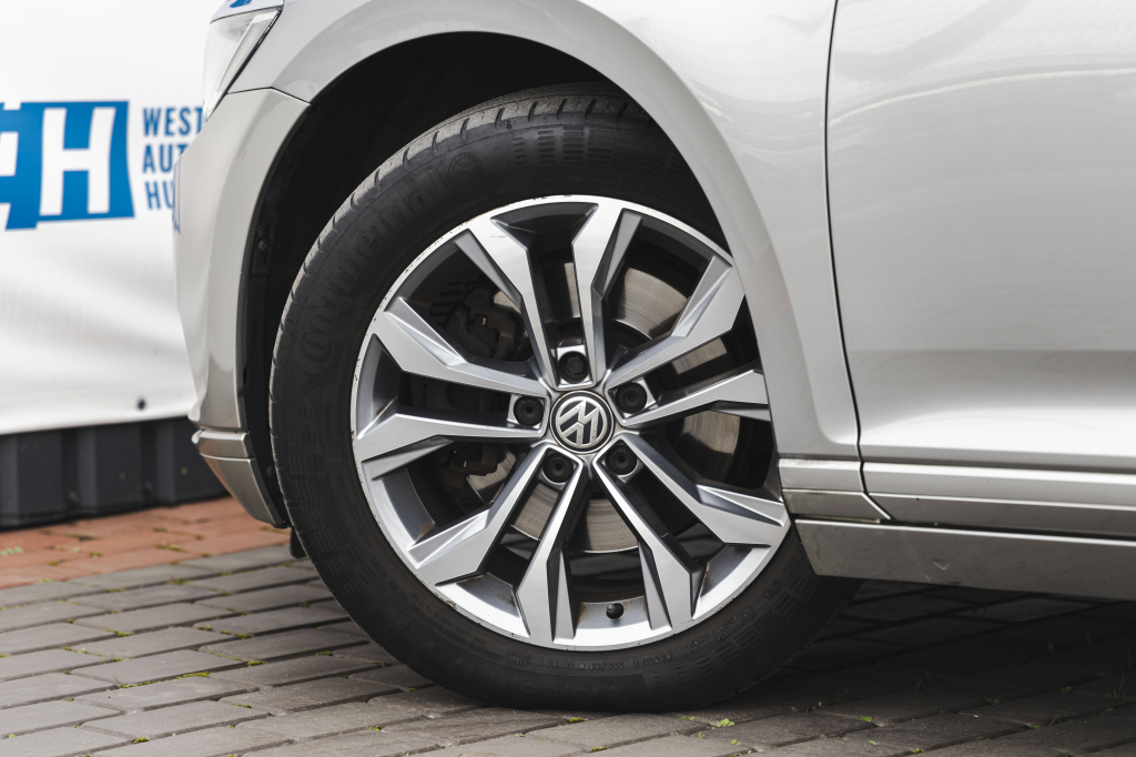 Volkswagen Passat 2016 фото 9