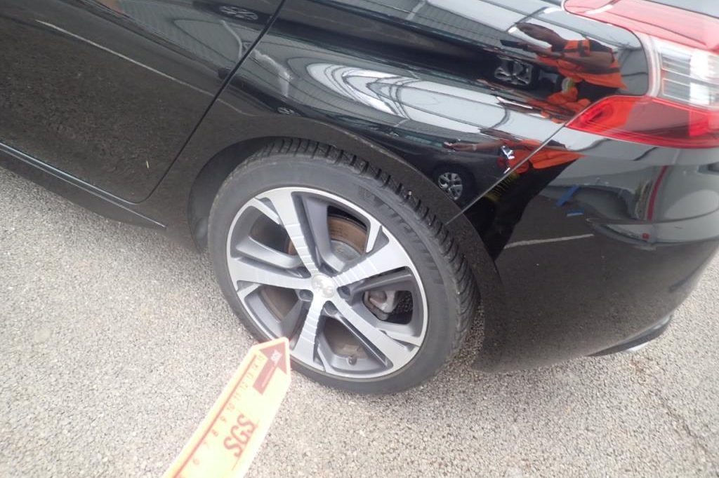 Peugeot 308 GT 2019 фото 16