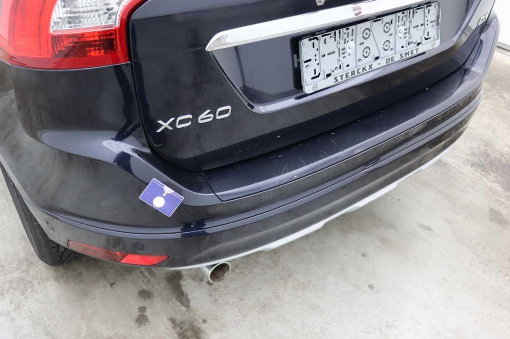 Volvo XC60 2017 photo 32