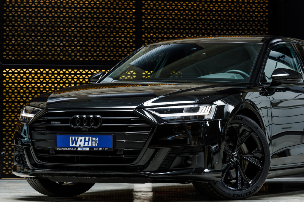 Audi A8 2020 photo 2