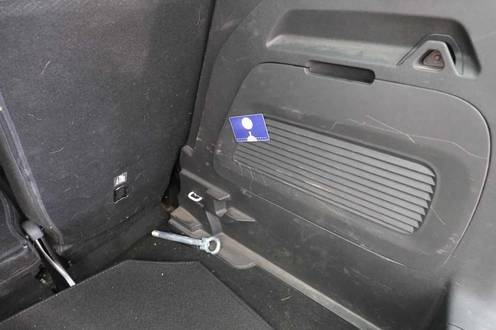 Opel Crossland X 2019 фото 18