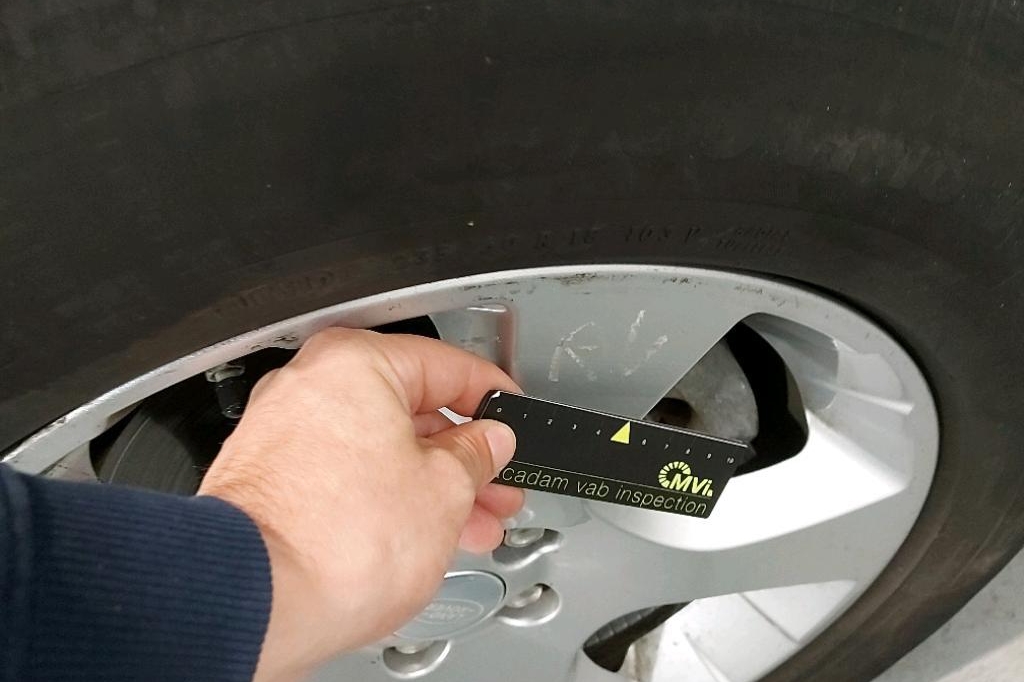 Land Rover Discovery Sport 2016 photo 16