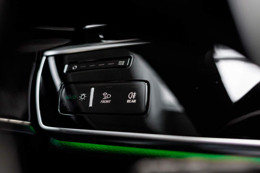 Audi A8 2020 photo 30