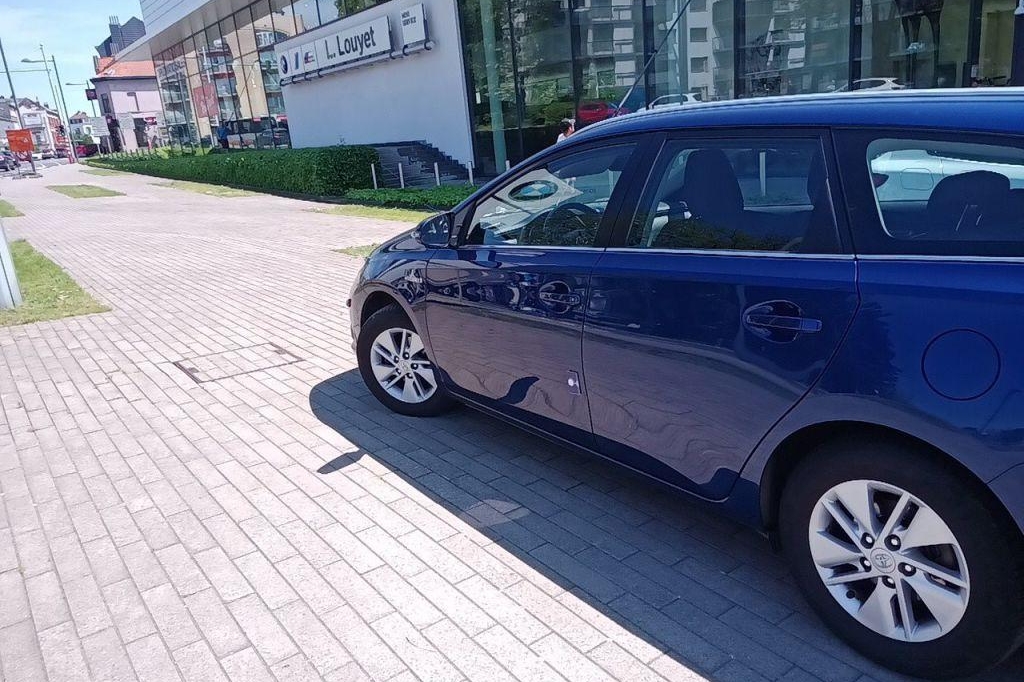 Toyota Auris Touring Sports 2016 photo 76