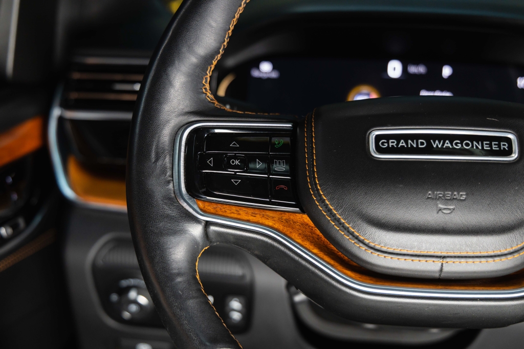 Jeep Grand Wagoneer 2022 фото 25