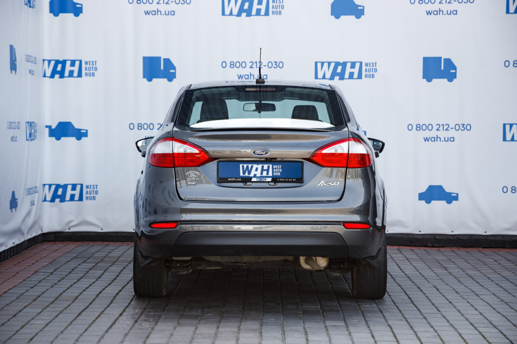 Ford Fiesta SE 2019 фото 3