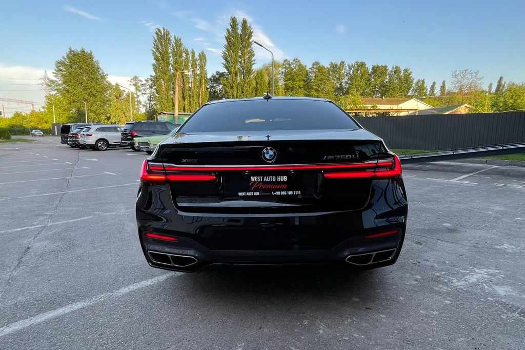 BMW 760 Long XDrive 2022 photo 4
