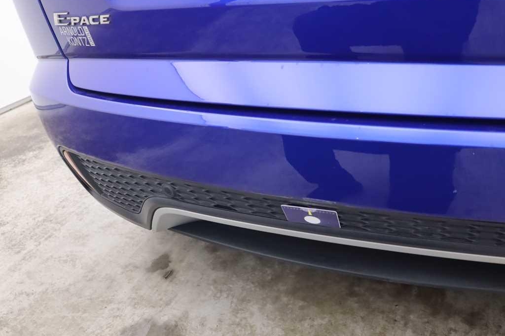 Jaguar E-Pace 2018 photo 13