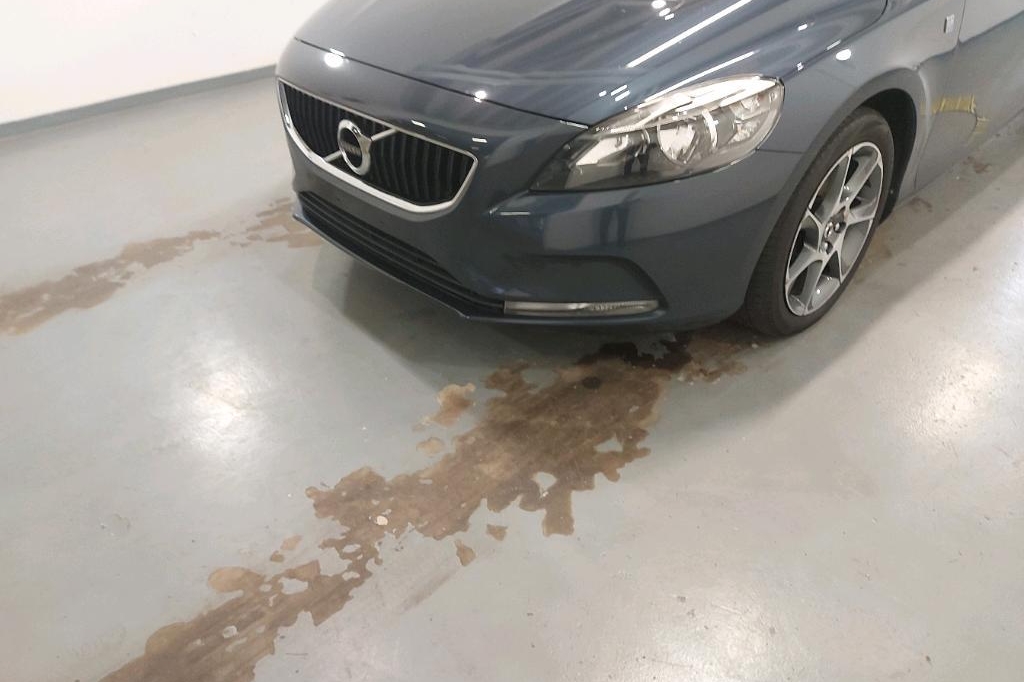 Volvo V40 2017 photo 20