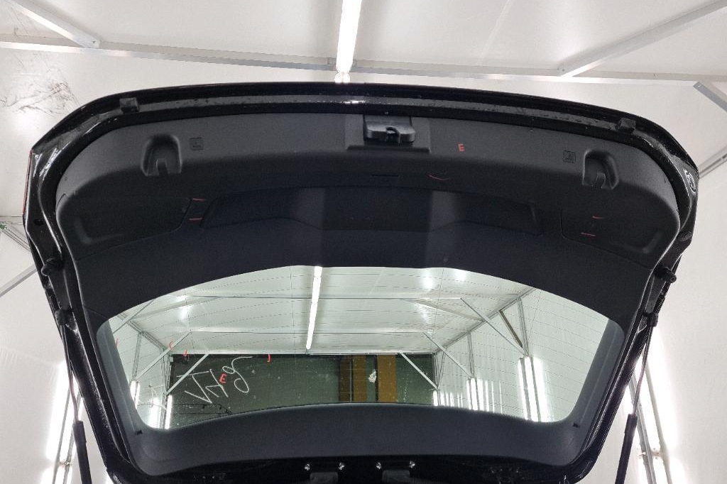 SEAT Leon 2018 фото 17