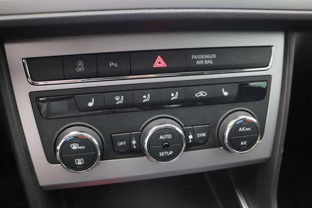 SEAT Leon 2017 photo 7