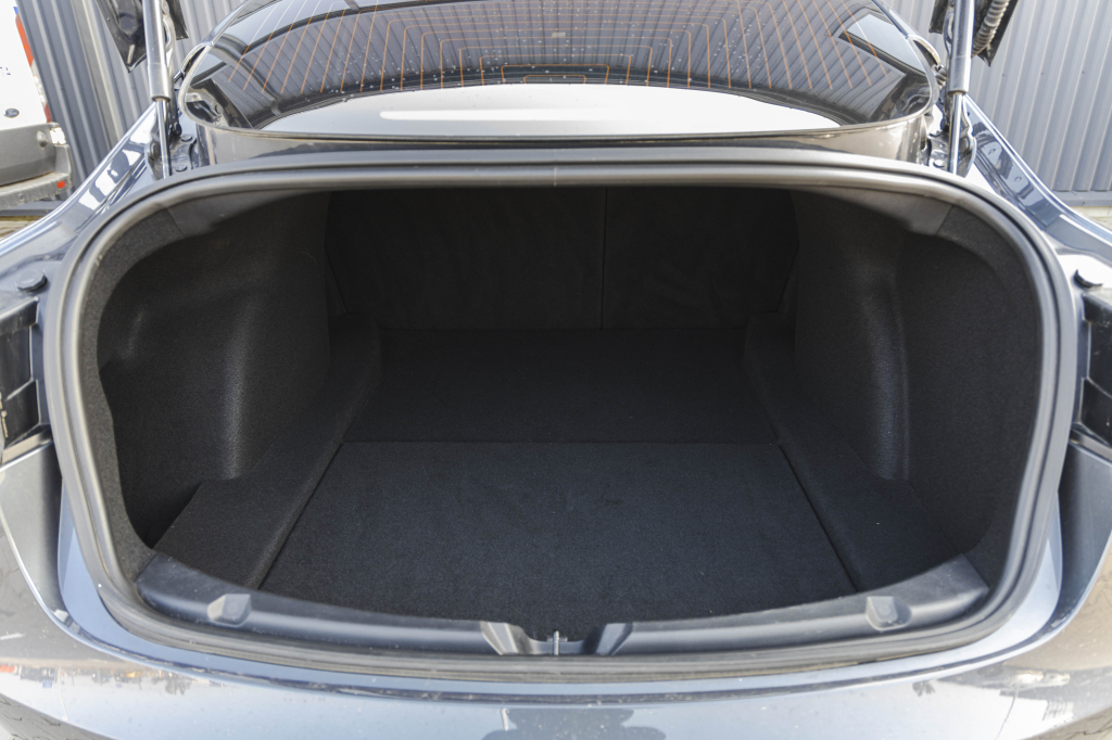 Tesla Model 3 2019 фото 39