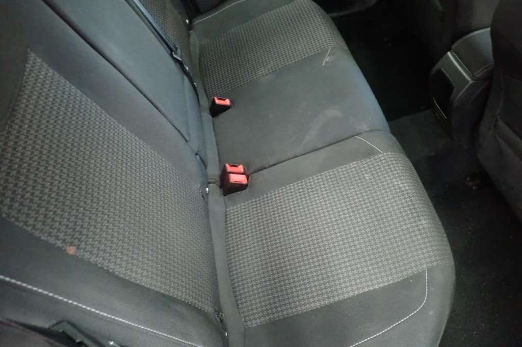 Peugeot 308 2018 фото 7