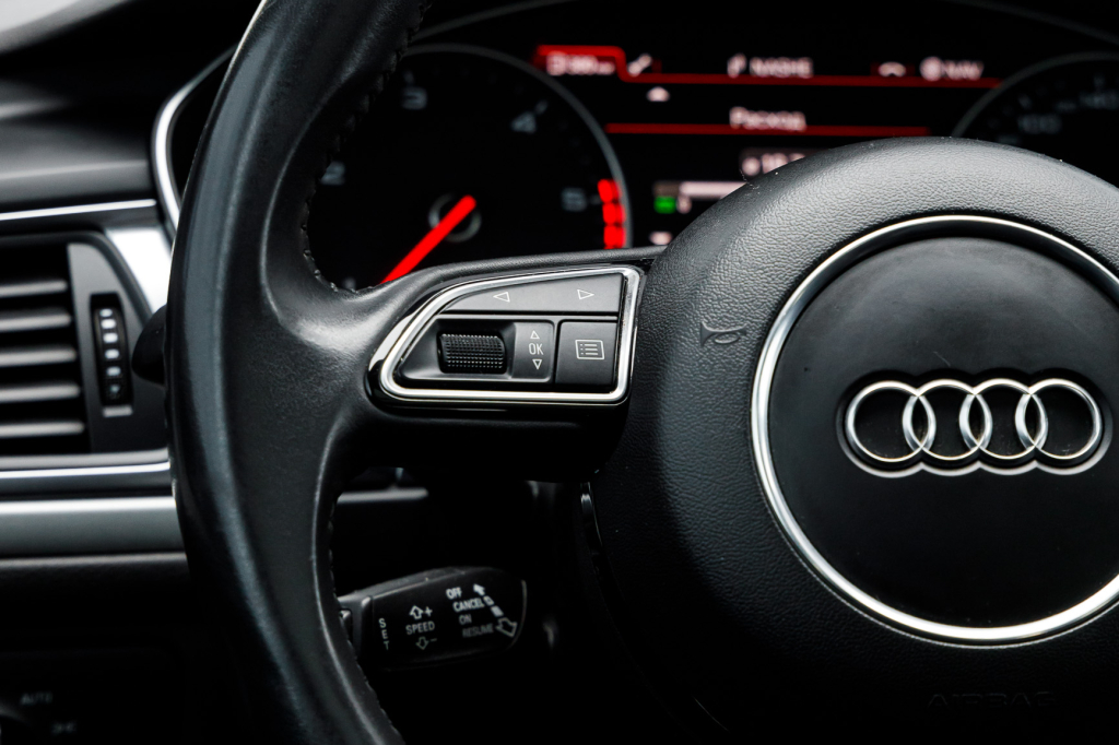 Audi A6 Avant 3.0 TDI 2015 фото 14