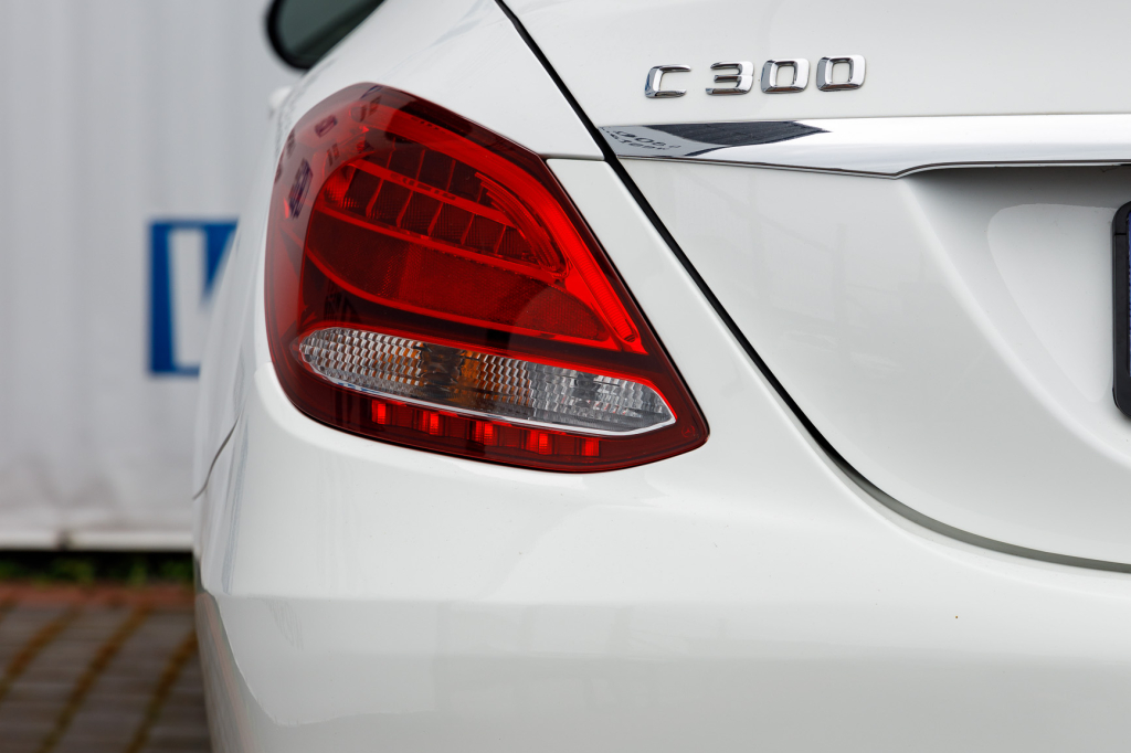 Mercedes-Benz C 300 2014 photo 29