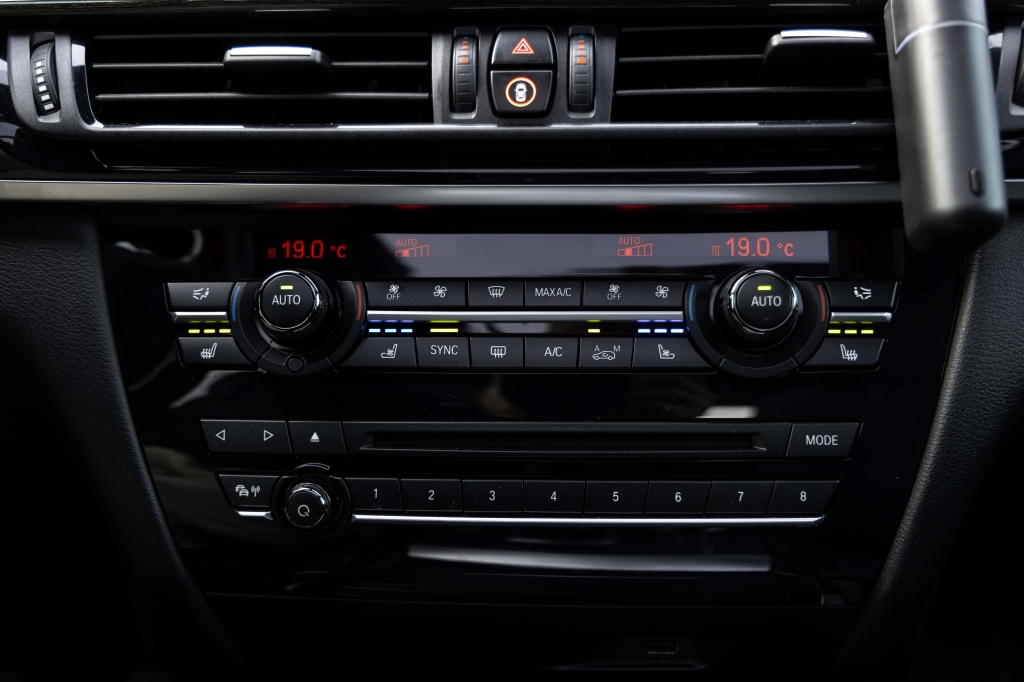 BMW X5 2017 фото 29