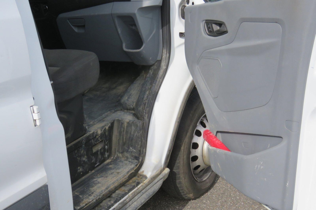 Ford Transit Doka 2020 фото 10