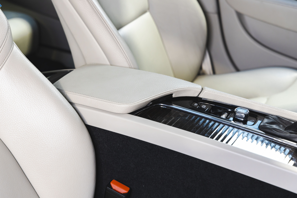 Volvo S90 2018 фото 32