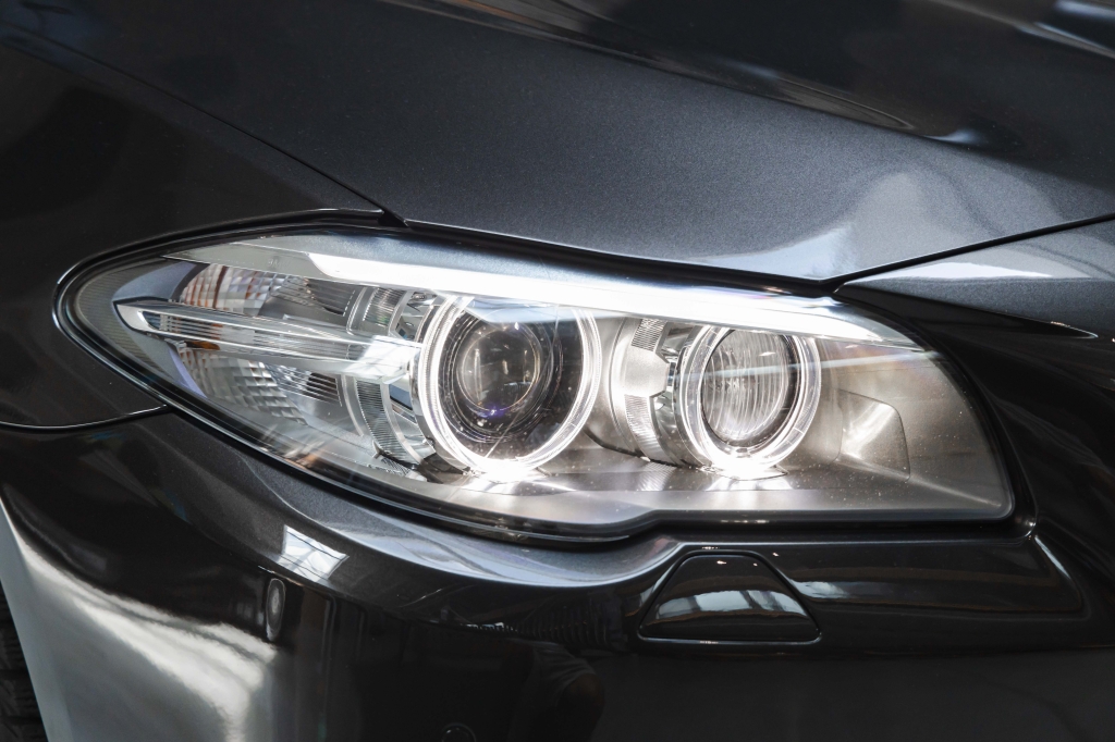 BMW 5 Series 2015 photo 5